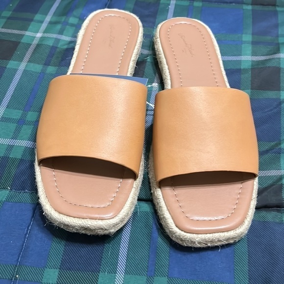 NWT Universal Thread Maren Square Toe Espadrille Slide Sandals Natural Sz 10 - Picture 2 of 4